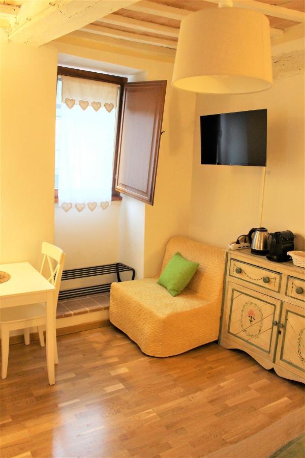 Romantic Suite Gubbio Exterior photo